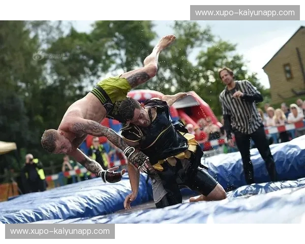 摔跤餐饮：力量与美味的角力之夜